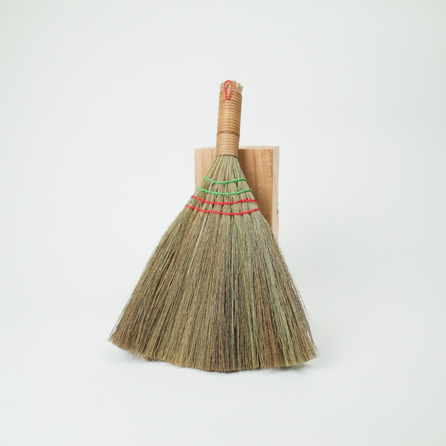 Reed Broom - Gardae Bitjaroo(갈대빗자루)
