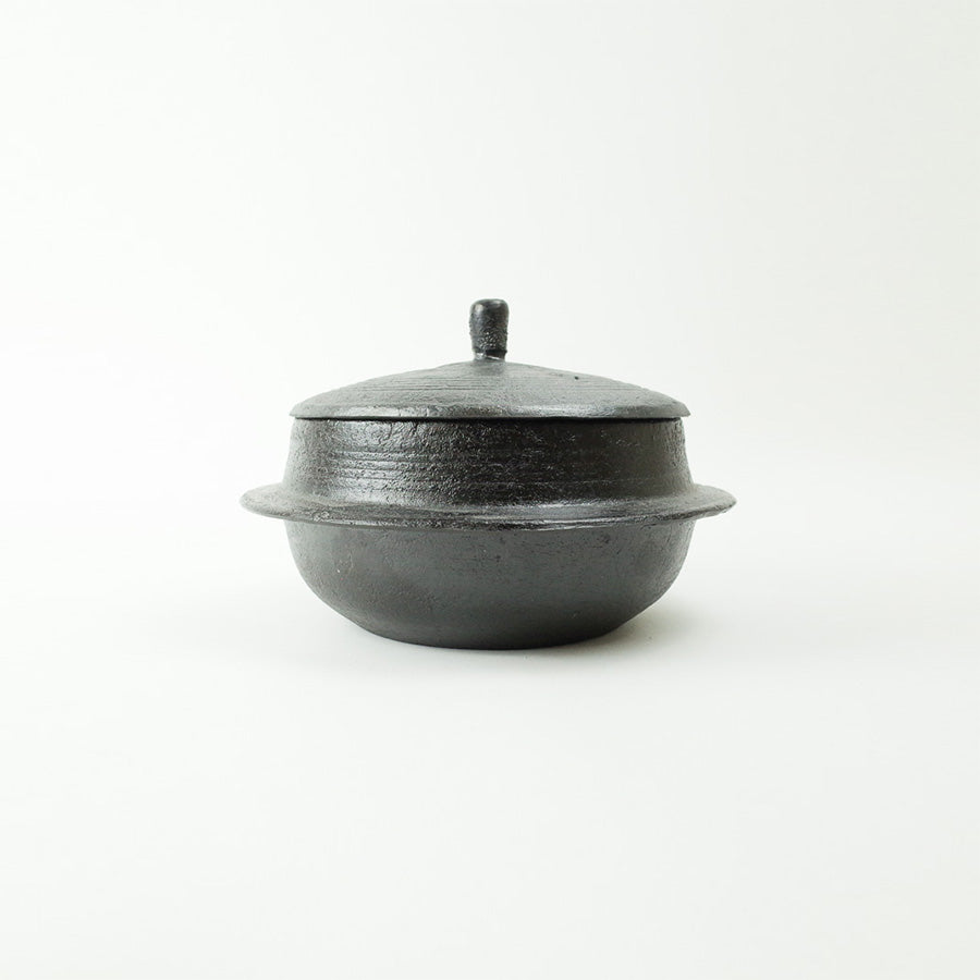 Seasoned Cast Iron Pot - Musse Gamasot(무쇠가마솥)